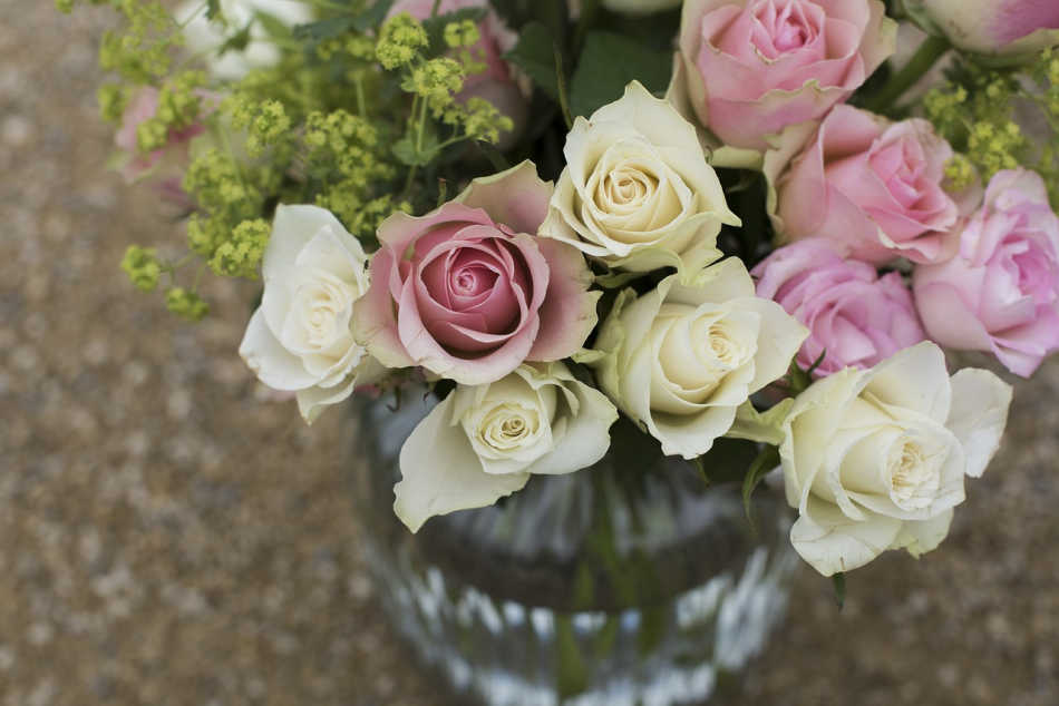 Example of a vase of Mother's Day flowers